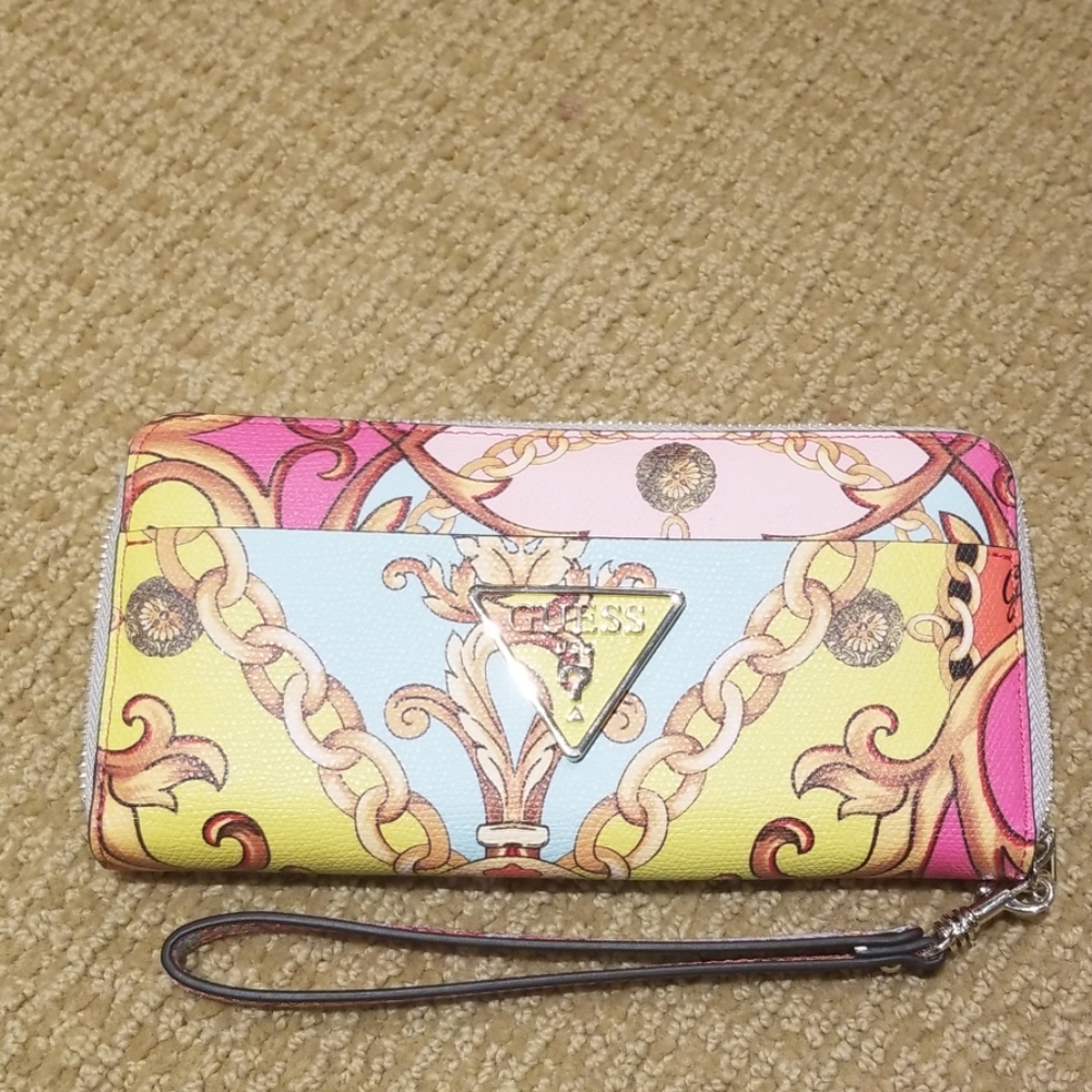 Guess woman purse wallet